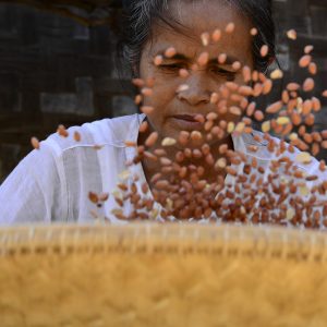 Mónica Murias - Mujer de Myanmar