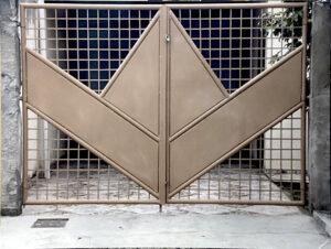 Nora Dobarro - Puerta