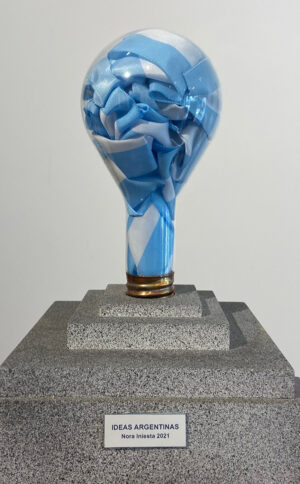 Lote 64 - Nora Iniesta “Ideas argentinas”